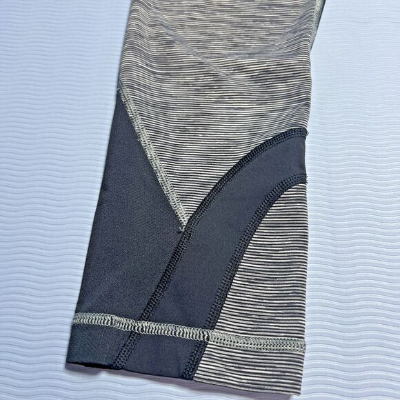 Lululemon Women’s Inspire Crop II Wee Are From Space Black Slate Size 6 - Picture 2 of 7